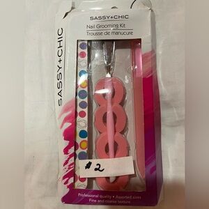 Sassy+Chic Nail Grooming Kit